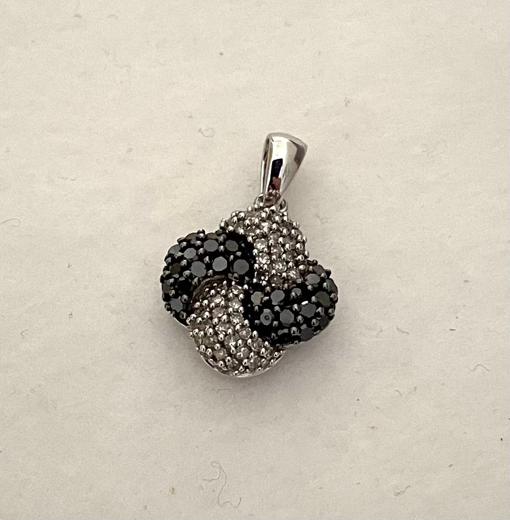 Wonderful Estate Black & White Diamond Pinwheel Set 1.50 cts tw In 10K White Gold