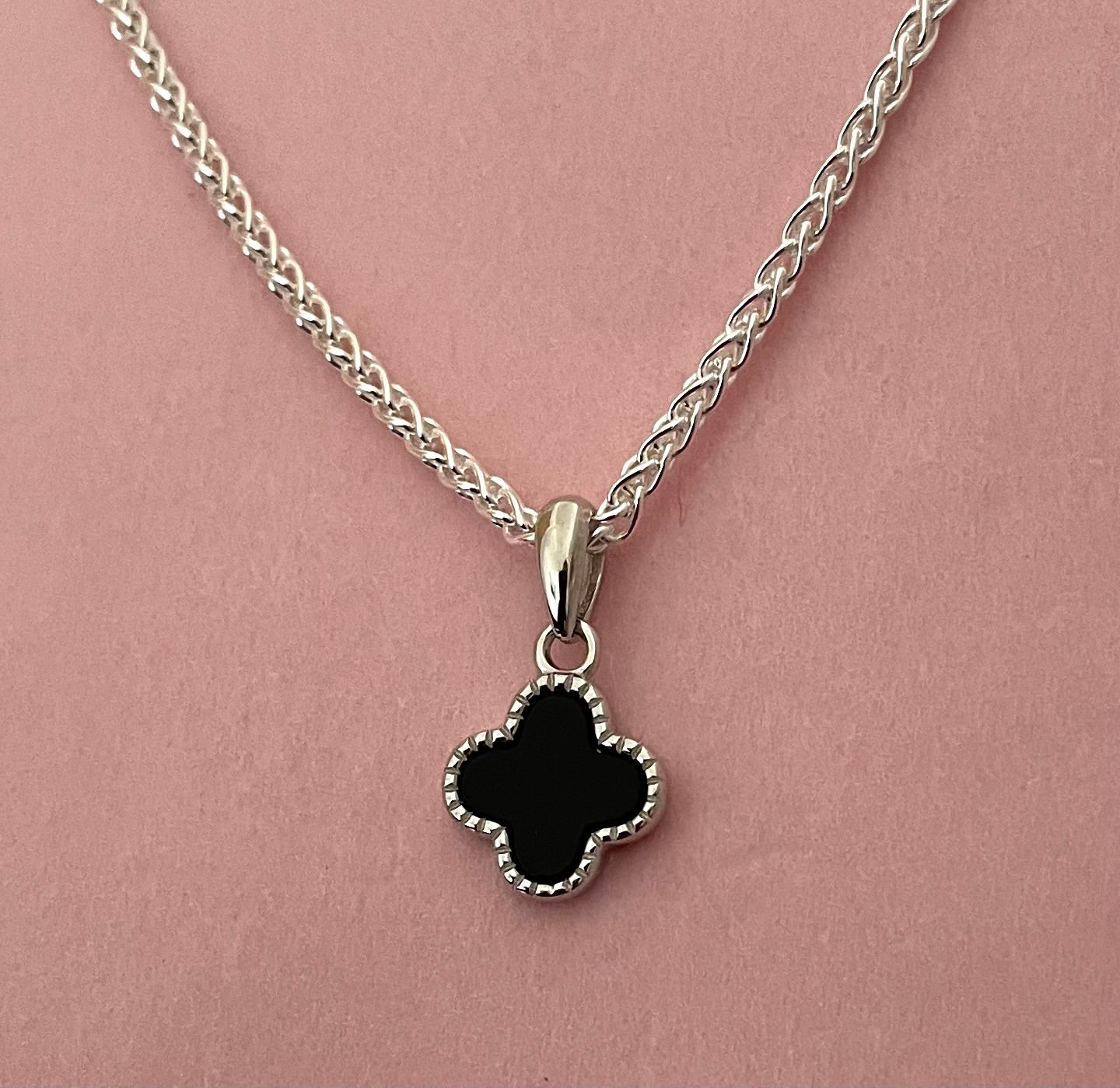 A Limited Edition Clover Necklace Solid 925 Sterling Silver Italy