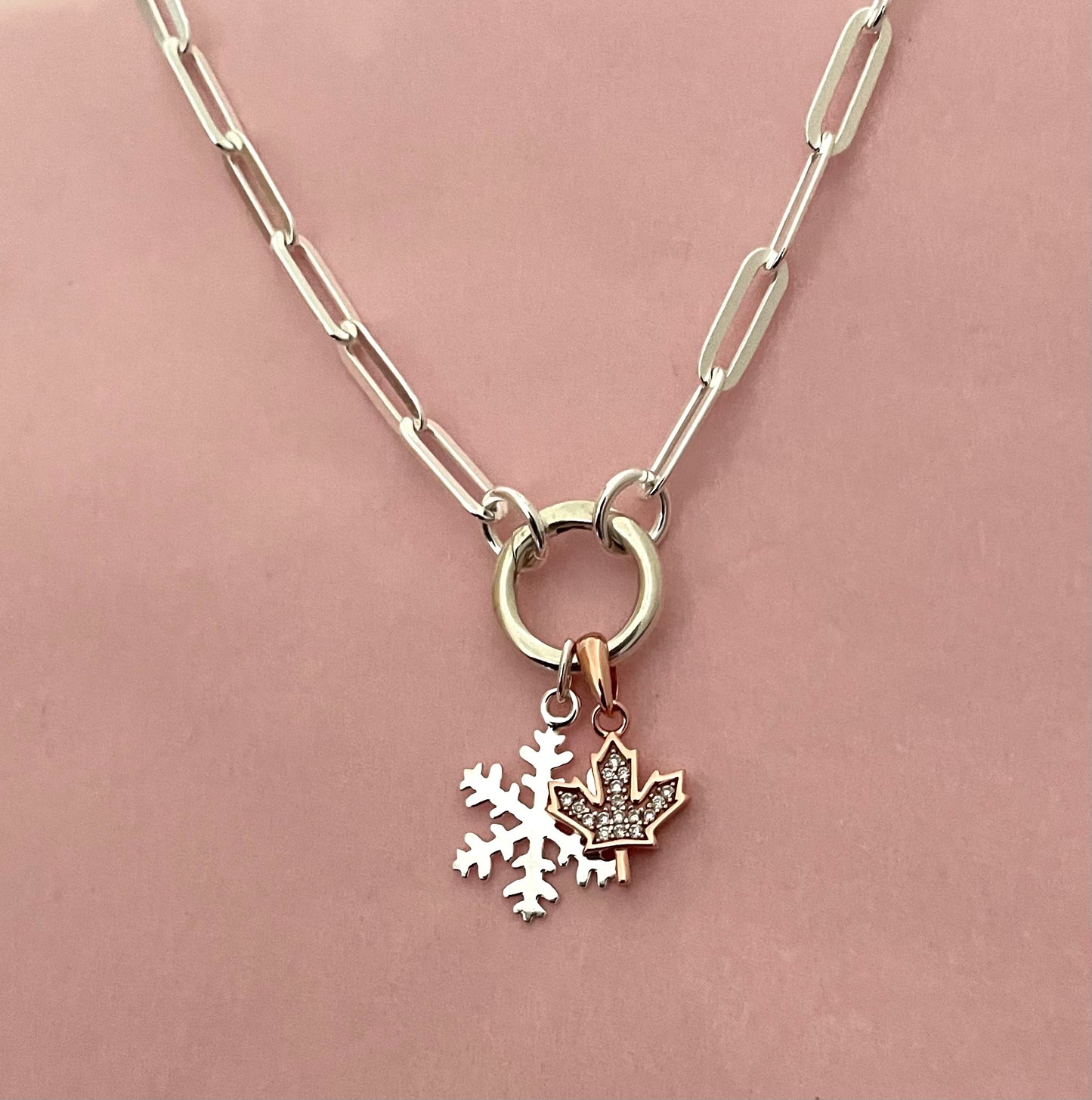 A Limited Edition Canadian Winter Charm Holder Necklace Solid 925 Sterling Silver Italy