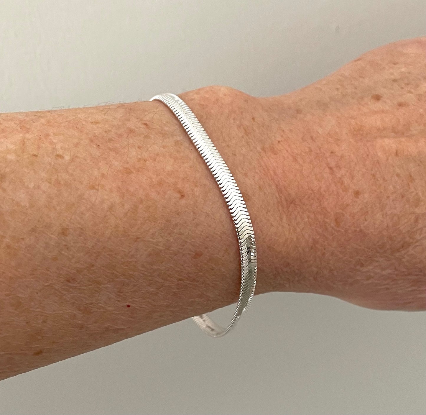 A Holiday Glam Oval Snake Bracelet Solid 925 Sterling Silver Italy