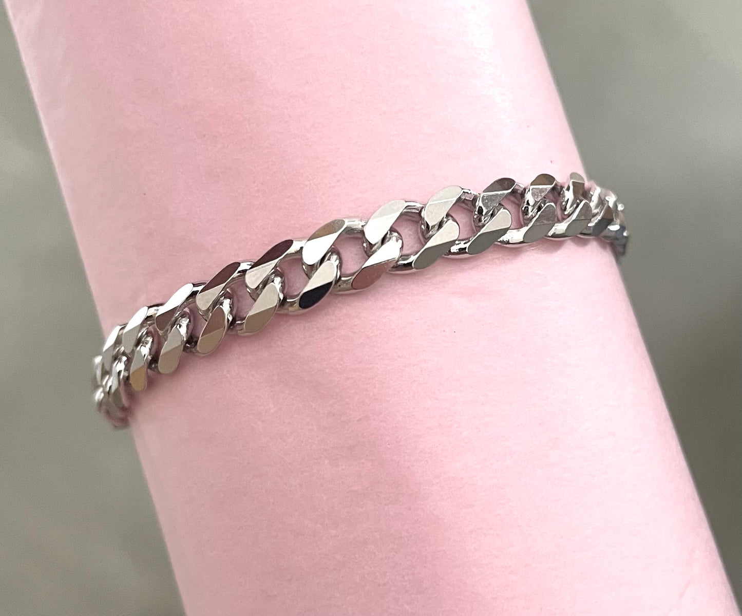 A Limited Edition Lucky Rabbit Bold Bracelet Solid 925 Sterling Silver Italy