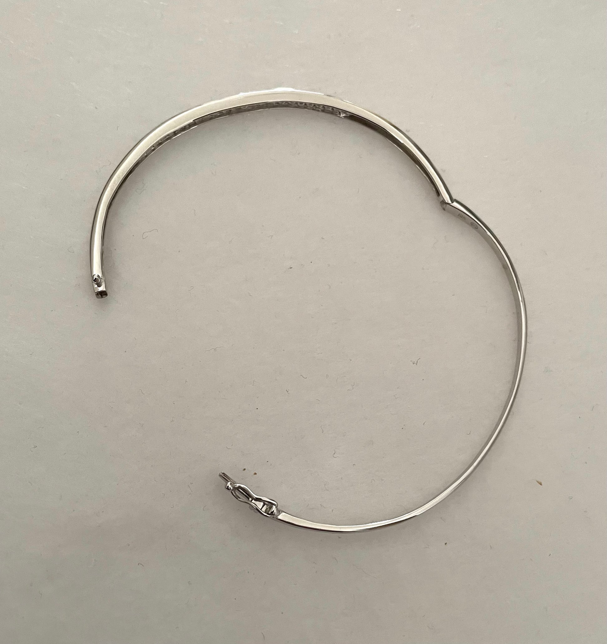 Bangle-.50cts-Diamonds-10K-White-Gold-4