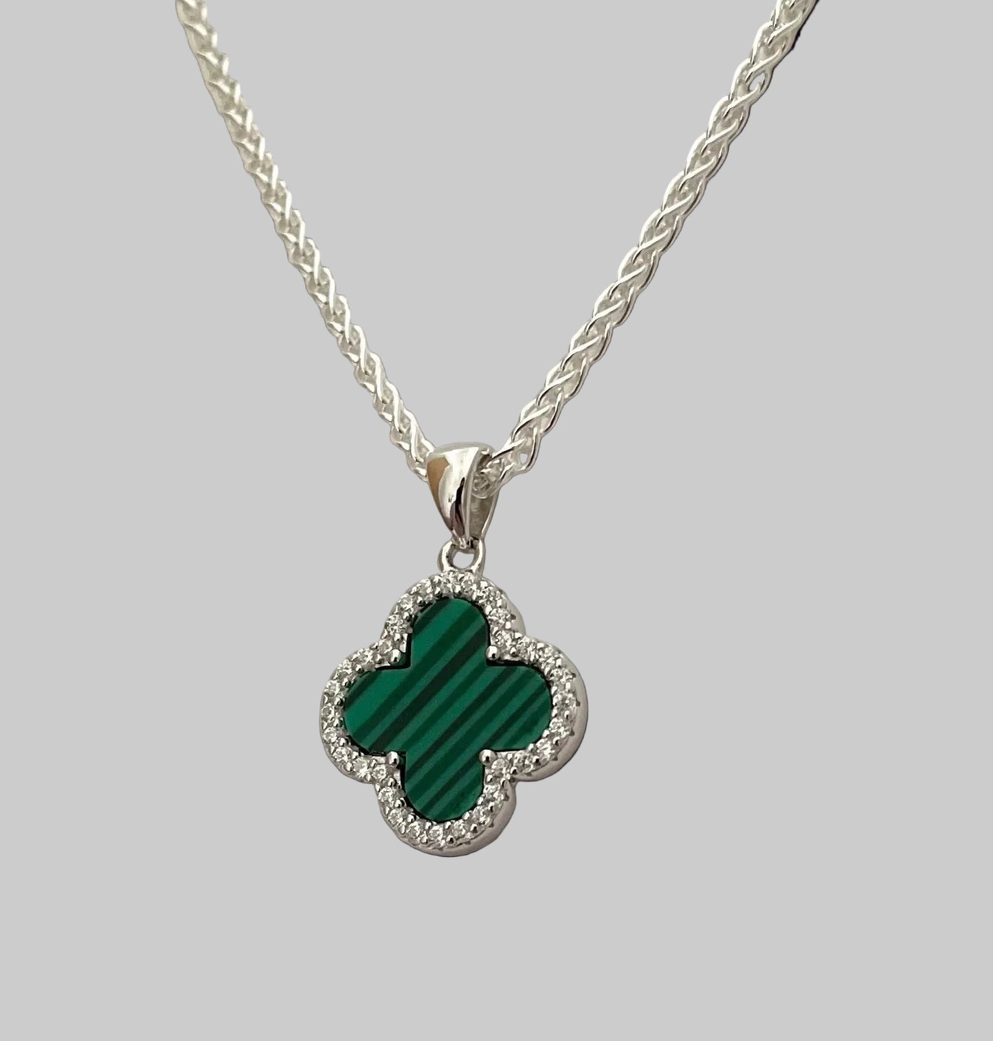 Necklace with green malachite clover pendant on spiga chain 18 inch 2mm solid 925 sterling silver Italy
