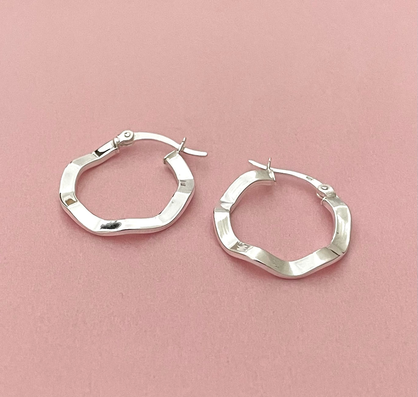 Solid 925 Sterling Silver Wavy Hoop Earrings 25mm size
