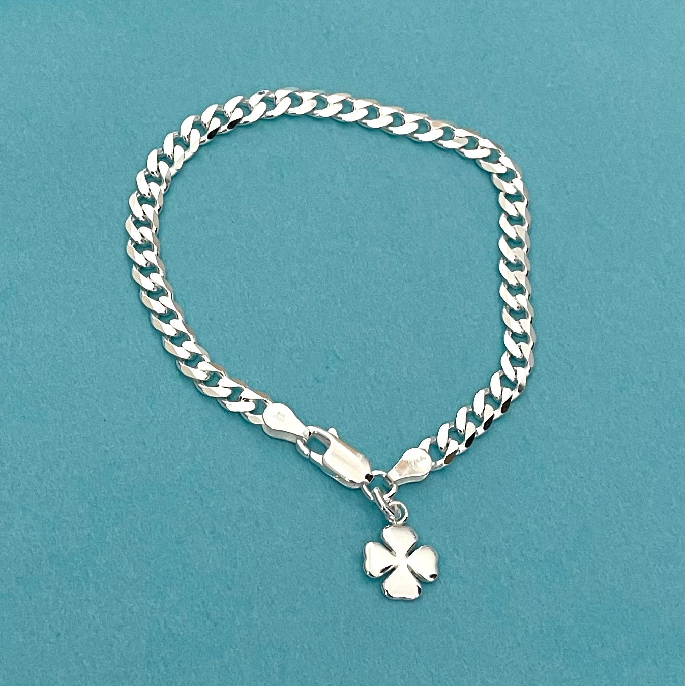 A Limited Edition Lucky Clover Bracelet Solid 925 Sterling Silver Italy