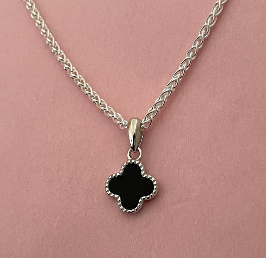 A Limited Edition Clover Necklace Solid 925 Sterling Silver Italy