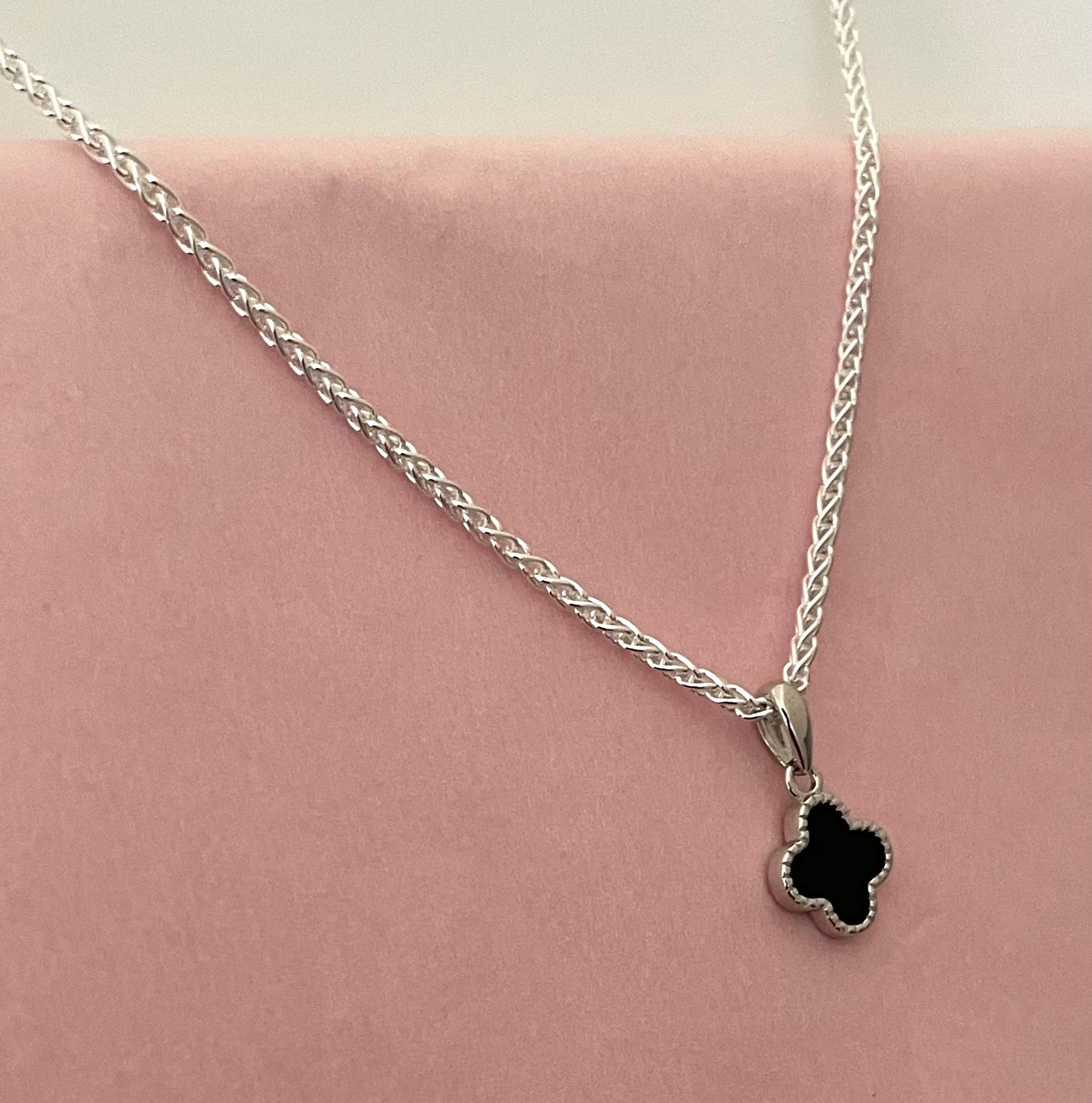 A Limited Edition Clover Necklace Solid 925 Sterling Silver Italy