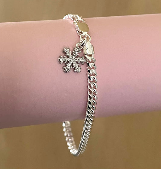 A Limited Edition Bracelet With Sparkly Snowflake Charm Solid 925 Sterling Silver Italy