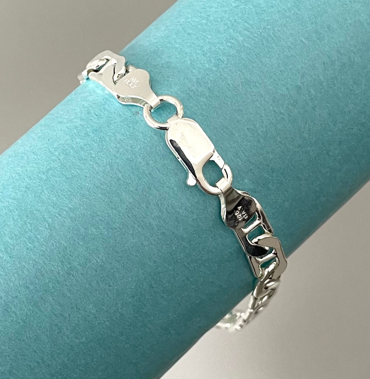 A Holiday Glam Flat Gucc/Marine Bracelet Solid 925 Sterling Silver Italy