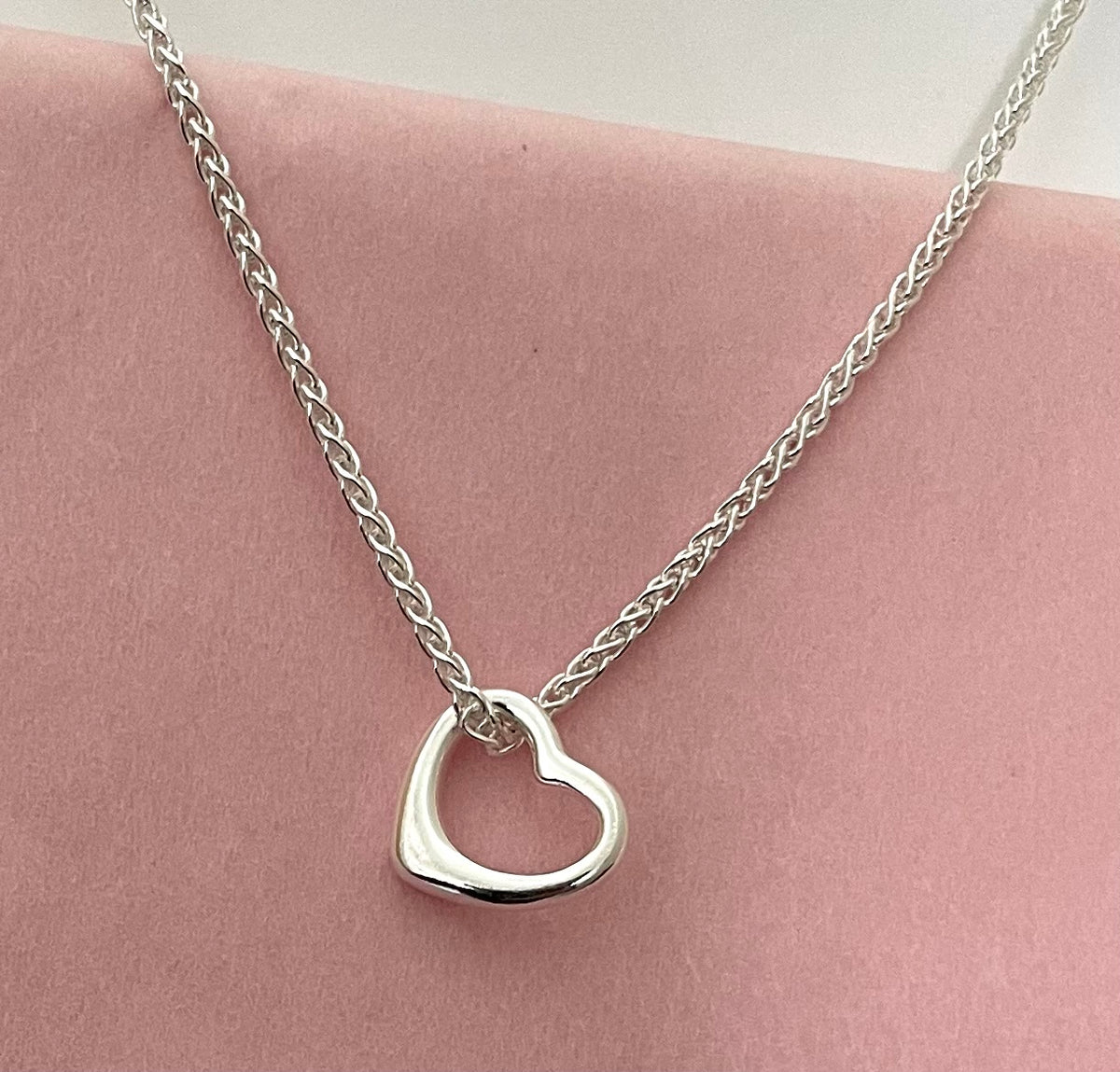 A Special Edition Floating Heart Necklace Solid 925 Sterling Silver Italy
