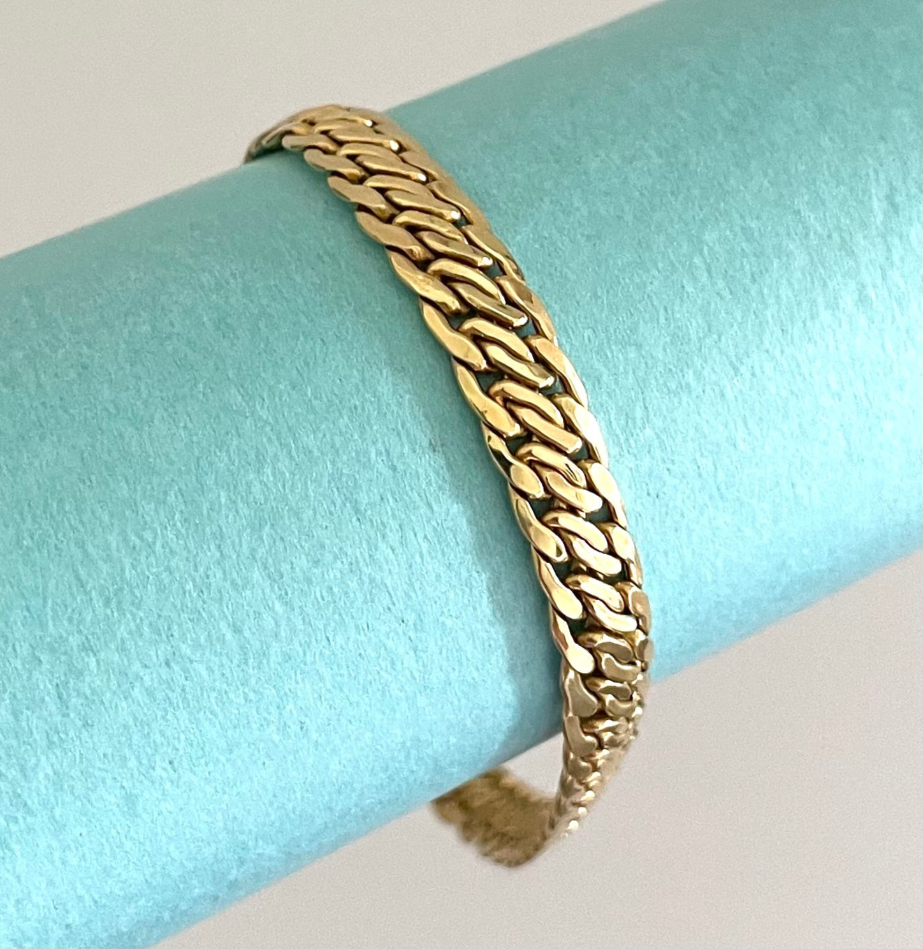 Wonderful Estate Bracelet 18K Gold Wide Euro Link