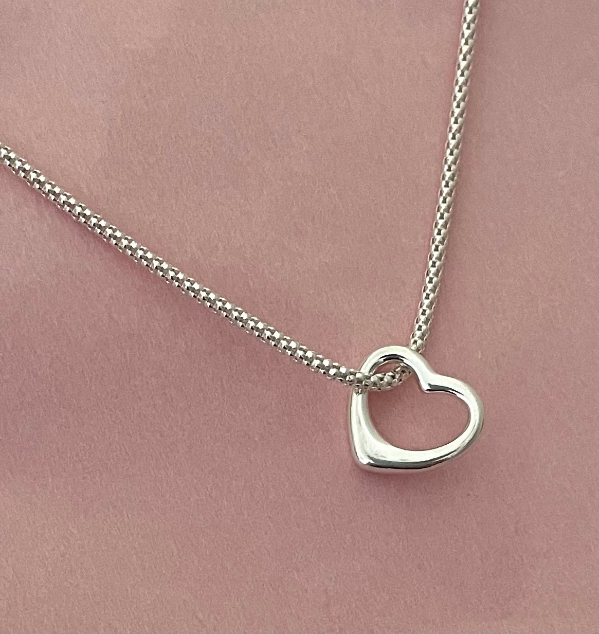 A Special Edition Floating Heart Necklace Solid 925 Sterling Silver Italy