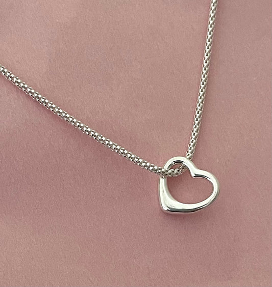 A Special Edition Floating Heart Necklace Solid 925 Sterling Silver Italy