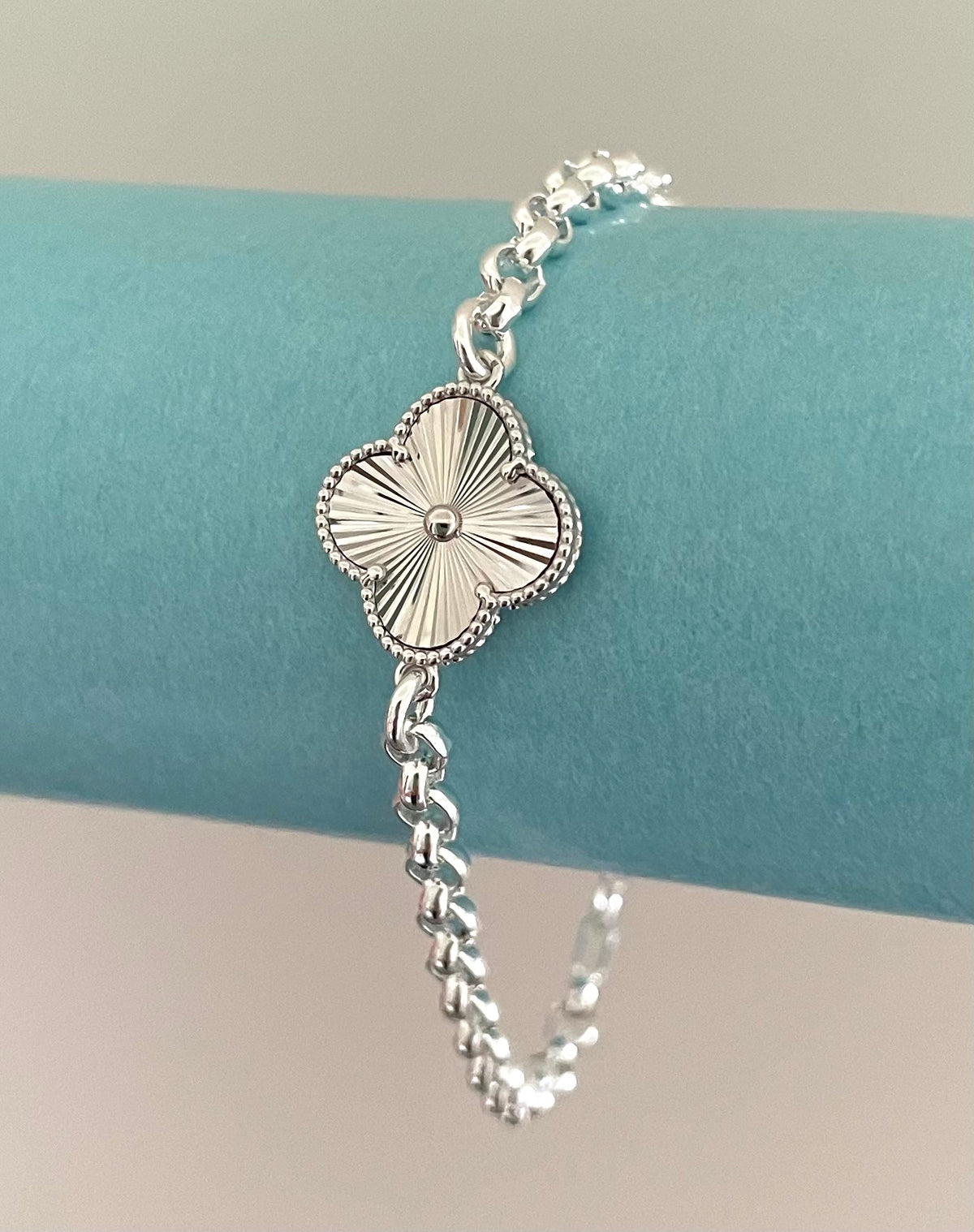 A Special Edition Clover Bracelet Solid 925 Sterling Silver Italy