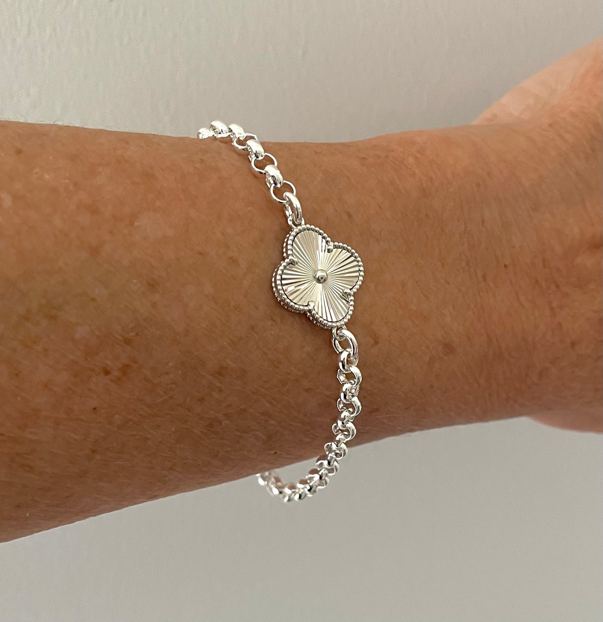 A Special Edition Clover Bracelet Solid 925 Sterling Silver Italy