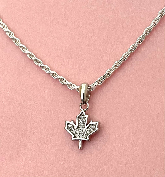 A Special Edition Maple Leaf Necklace Solid 925 Sterling Silver Italy