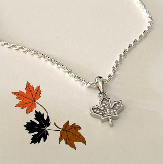 A Fall Edition Maple Leaf Necklace Solid 925 Sterling Silver Italy