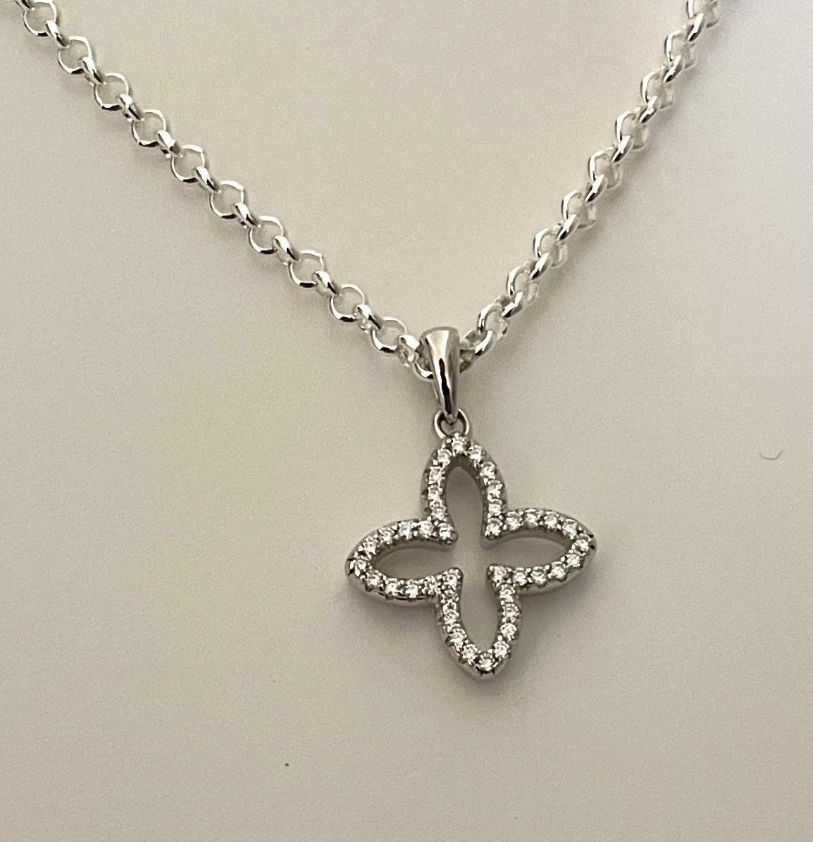 A Luxury Sparkly Rolo Clover Necklace Solid 925 Sterling Silver Italy