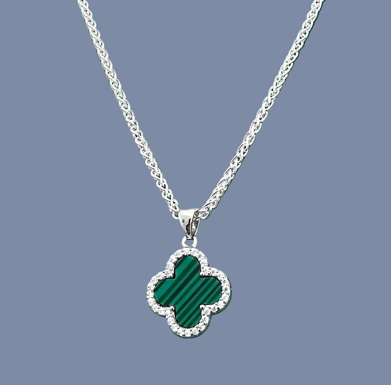 Necklace with green malachite clover pendant on spiga chain 18 inch 2mm solid 925 sterling silver Italy
