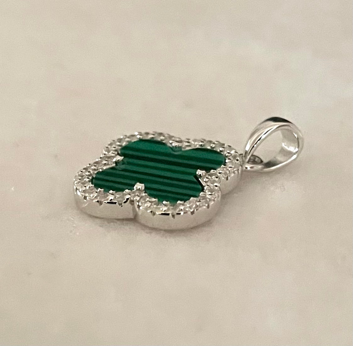 Necklace with green malachite clover pendant on spiga chain 18 inch 2mm solid 925 sterling silver Italy