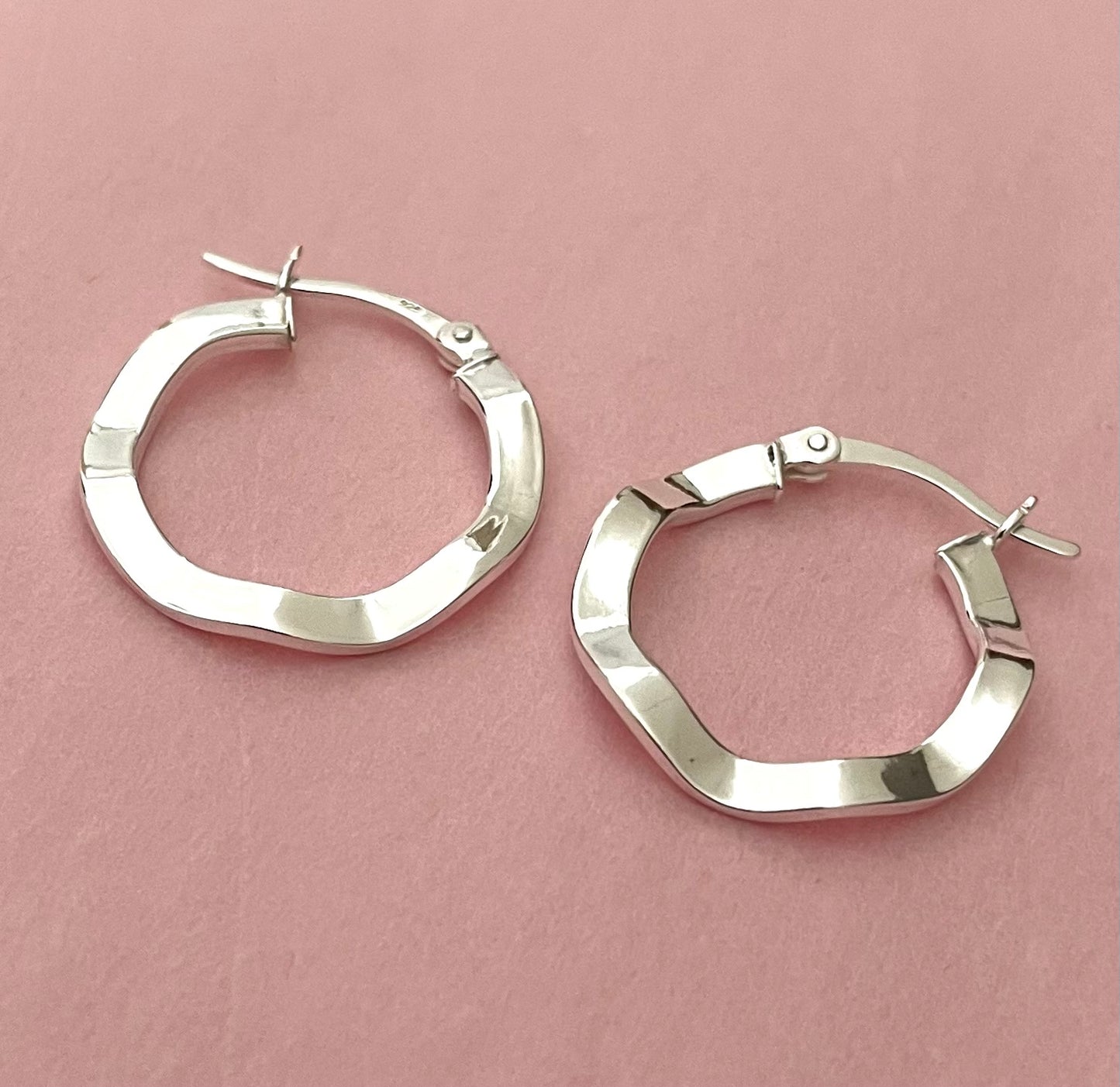 Solid 925 Sterling Silver Wavy Hoop Earrings 25mm size
