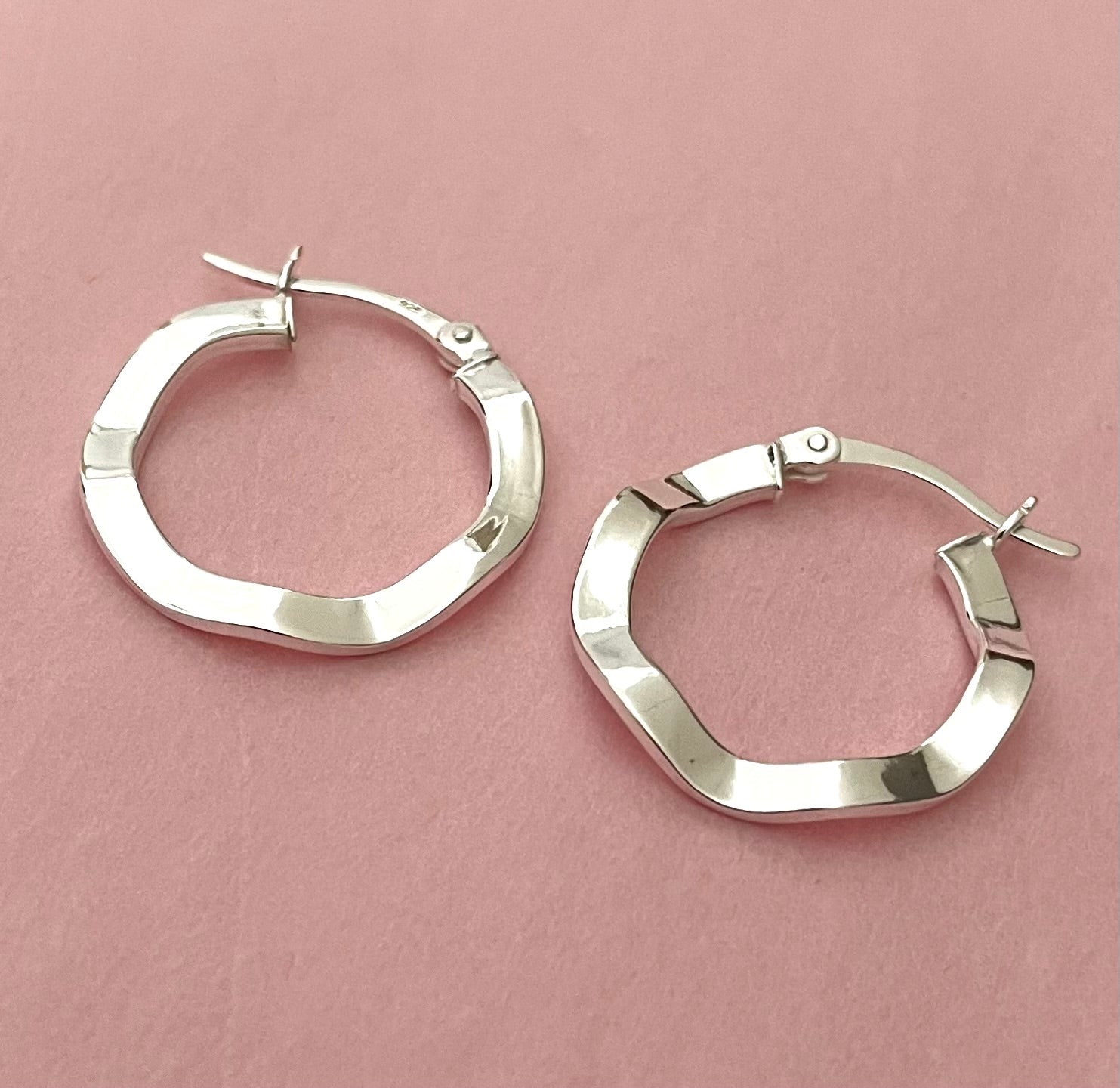Solid 925 Sterling Silver Wavy Hoop Earrings 25mm size